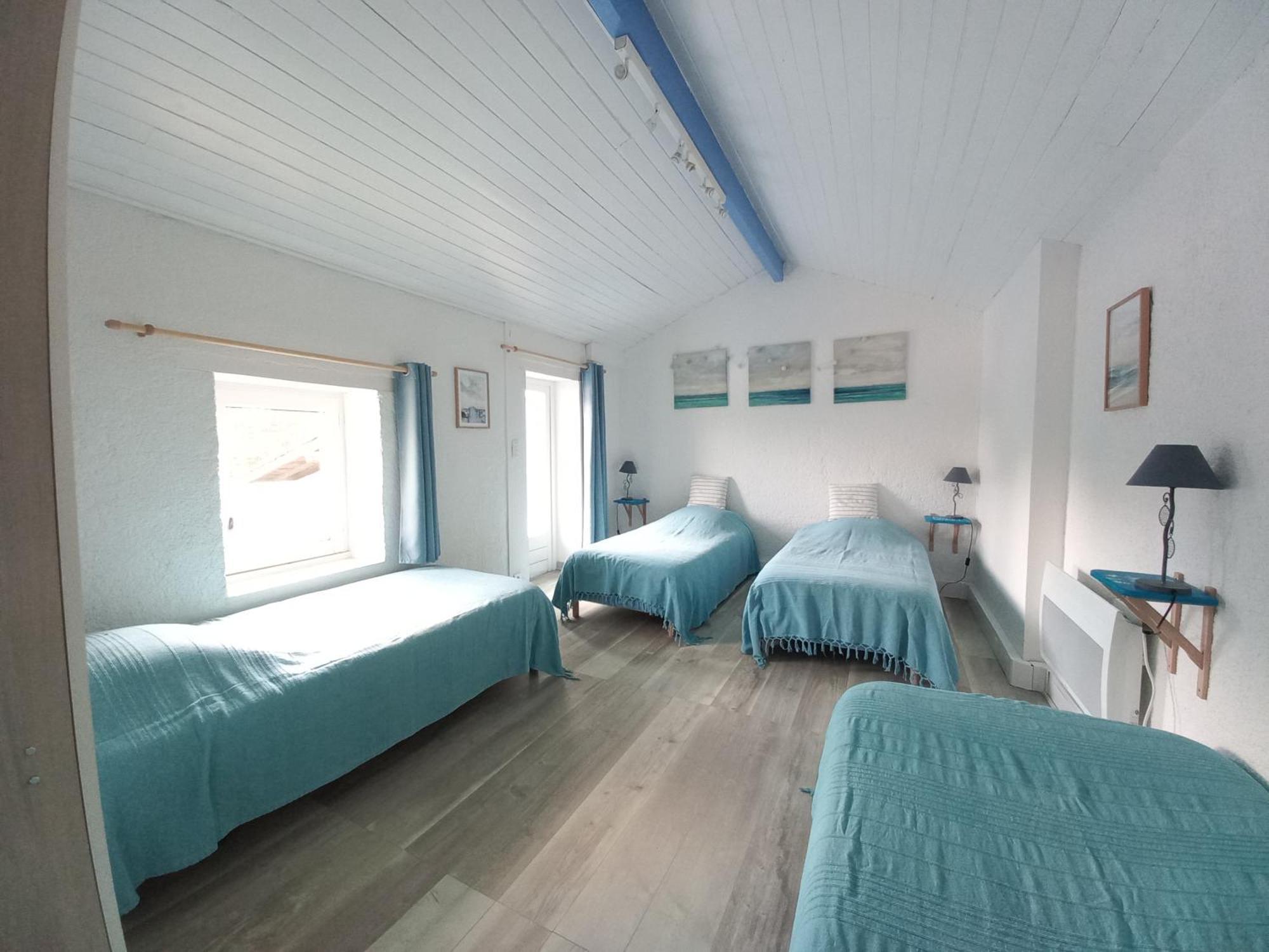 Domaine De Fontsauzine - Gites Et Chambre D'Hotes Genouille  Exteriör bild
