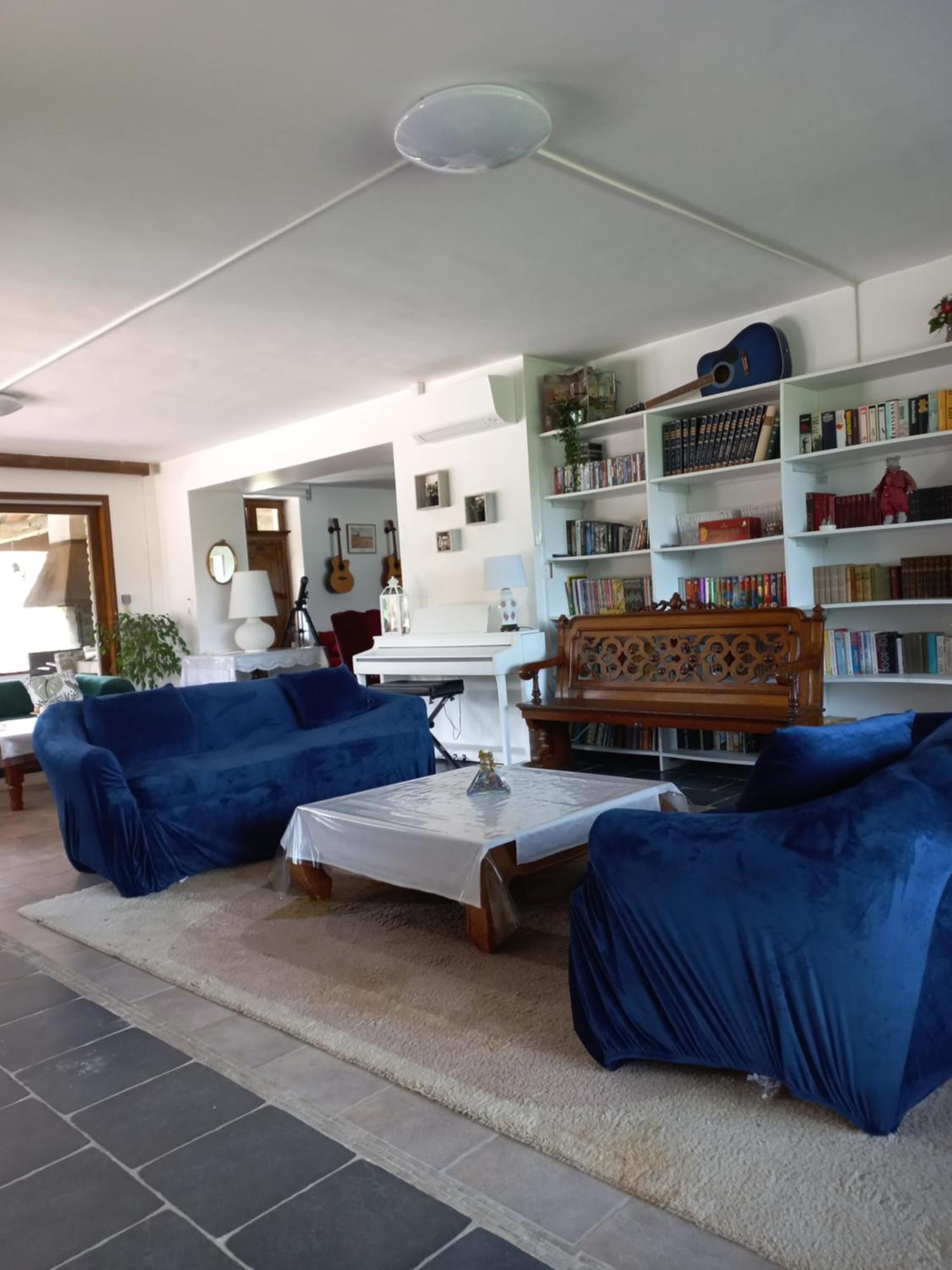 Domaine De Fontsauzine - Gites Et Chambre D'Hotes Genouille  Exteriör bild